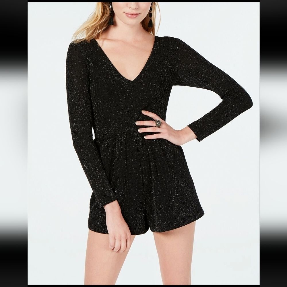 Trixxi Black V-Neck Keyhole Back Glitter Long Sleeve Shorts Romper Size XL